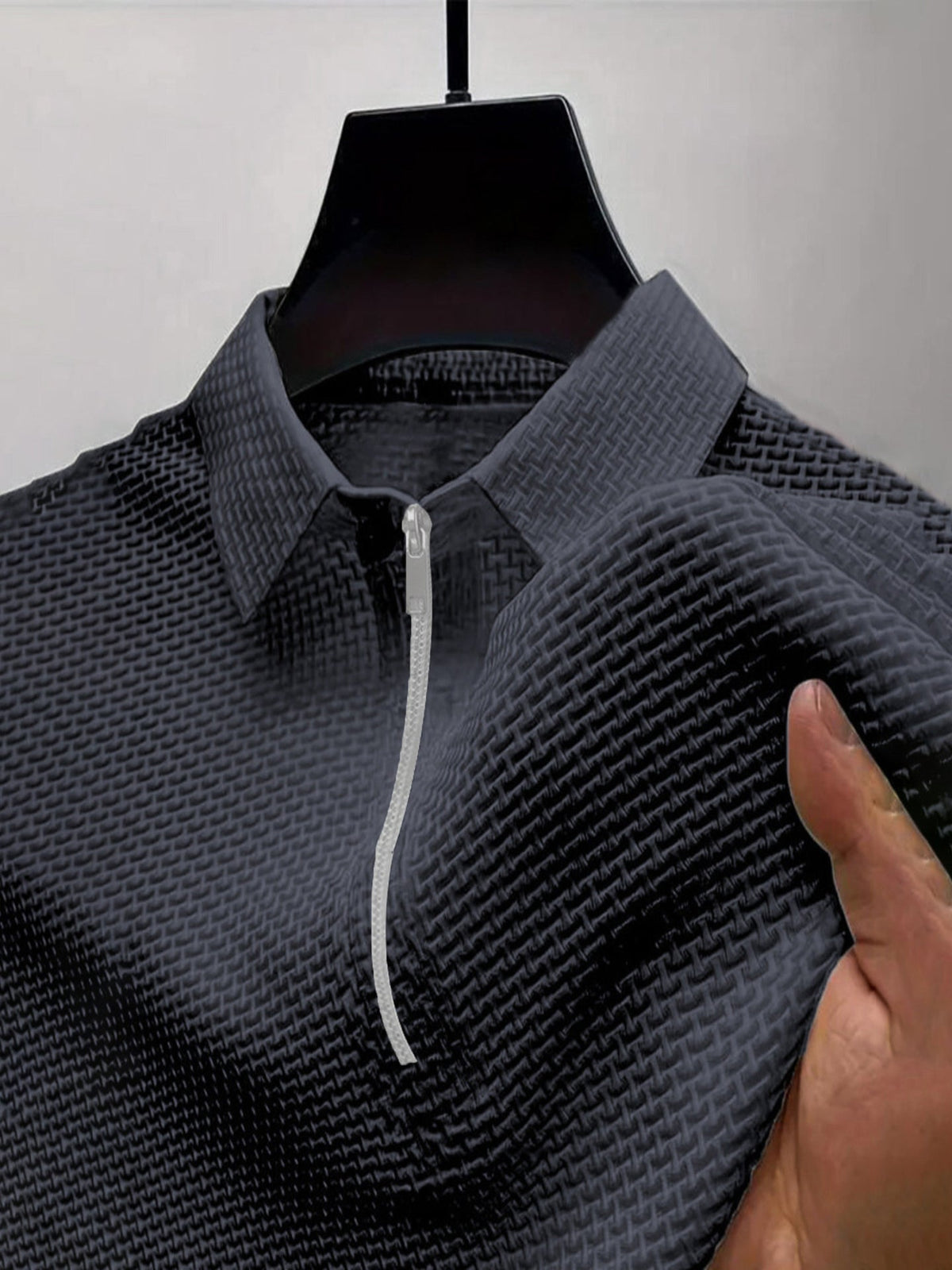 Men's Summer Ice Silk Breathable Fashion Casual Zipper Short-sleeved Polo
